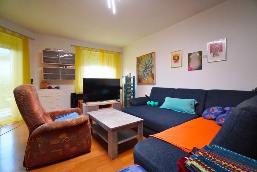 af9384d8-0d72-4efe-86fc-5ee505851650