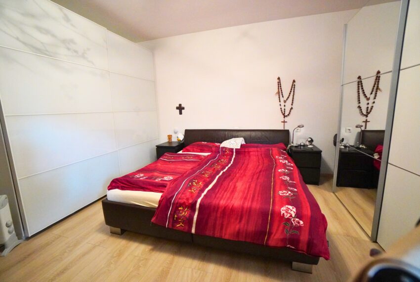 b96e8126-501c-4626-8e21-0a6455d6a9c4