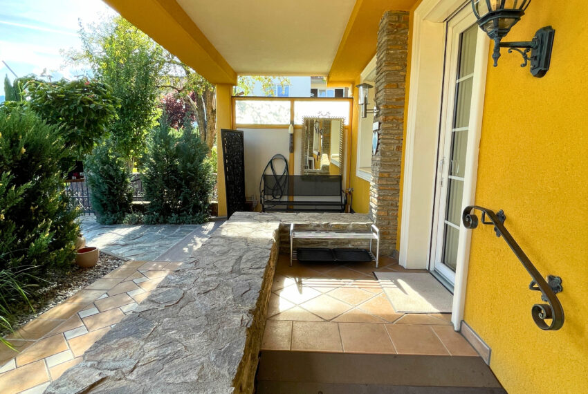 e2cae133-e50b-453e-827c-1ad2f8091456